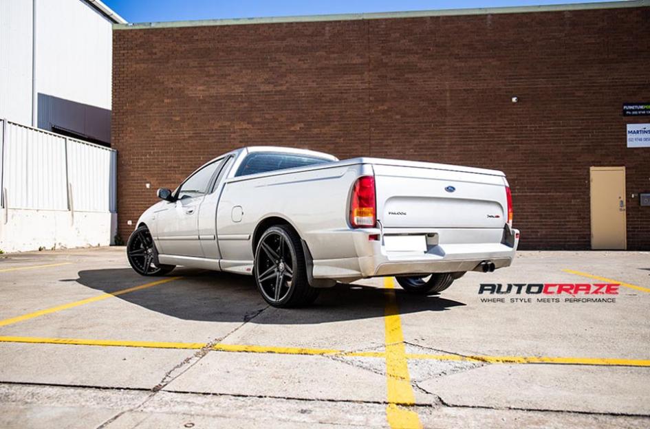FORD FALCON DICTATOR MATTE BLACK